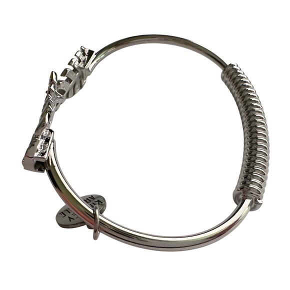 Kinsley Armelle Laurel Leaf Bracelet - Silver Ion Plated - Picture 9 of 13